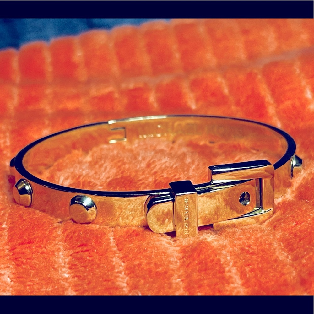 MICHAEL KORS BRACELET